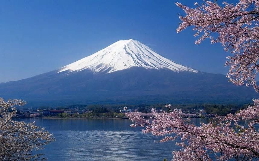 Mount in Japan