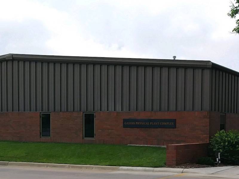 Photo of the Gaddis Building.