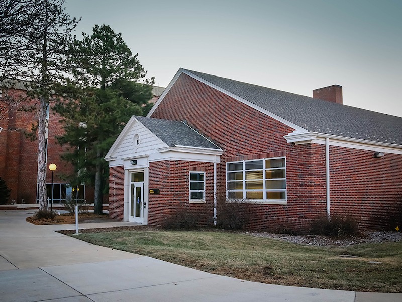 Photo of the Human Resources Center.