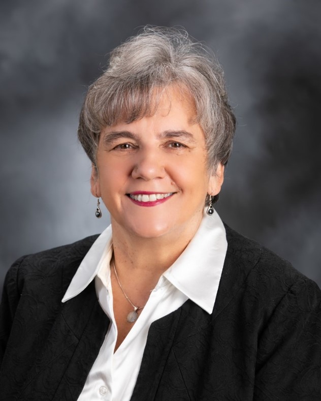Julie Zimmerman headshot