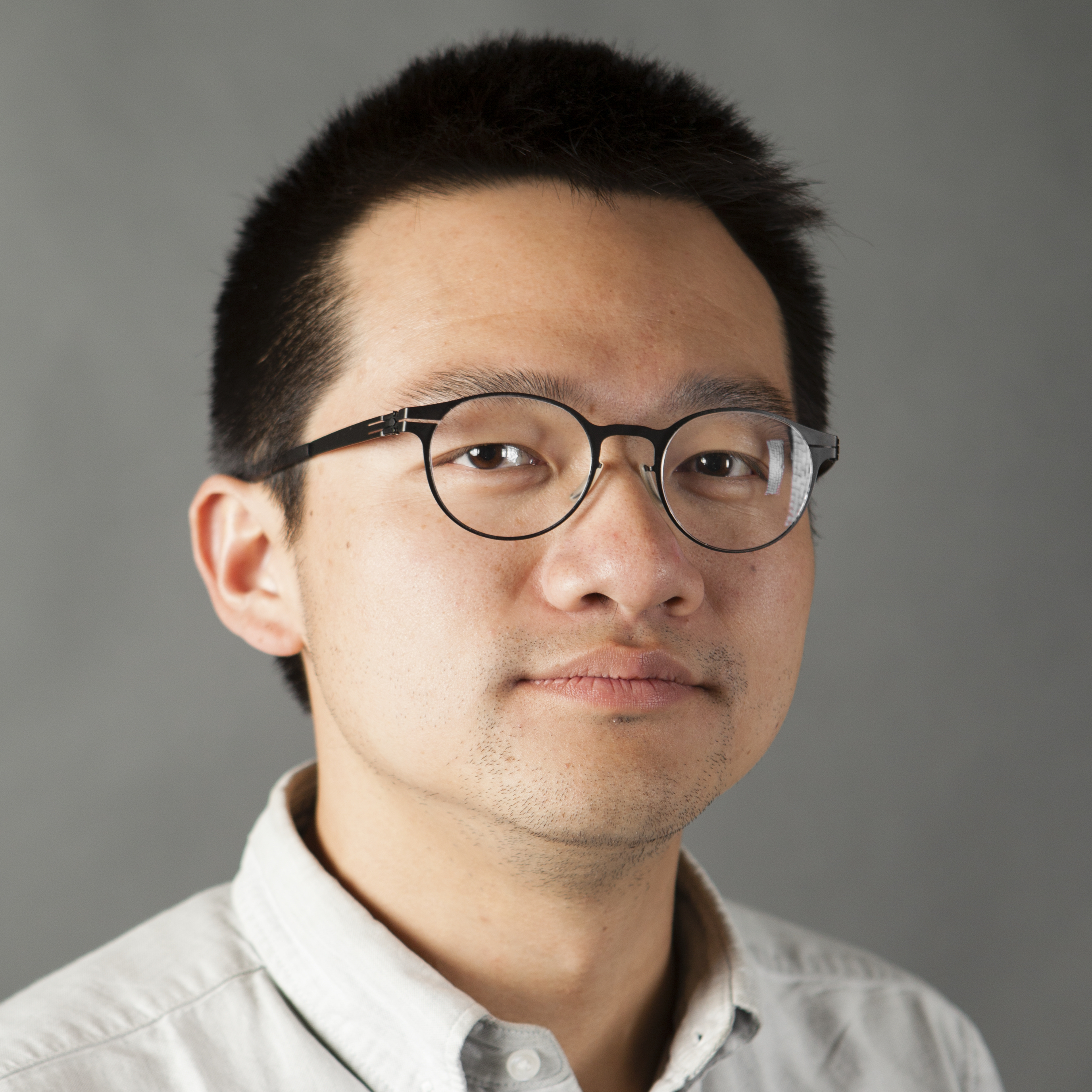 Headshot of Keynote Tim Hwang