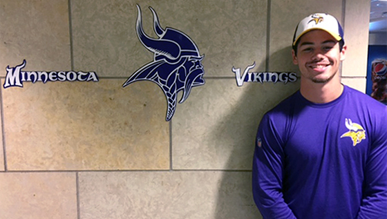 Persistence has paid off for Wichita State sport management senior Tommy Rudawsky, who spent part of this summer working in an internship with the Minnesota Vikings.