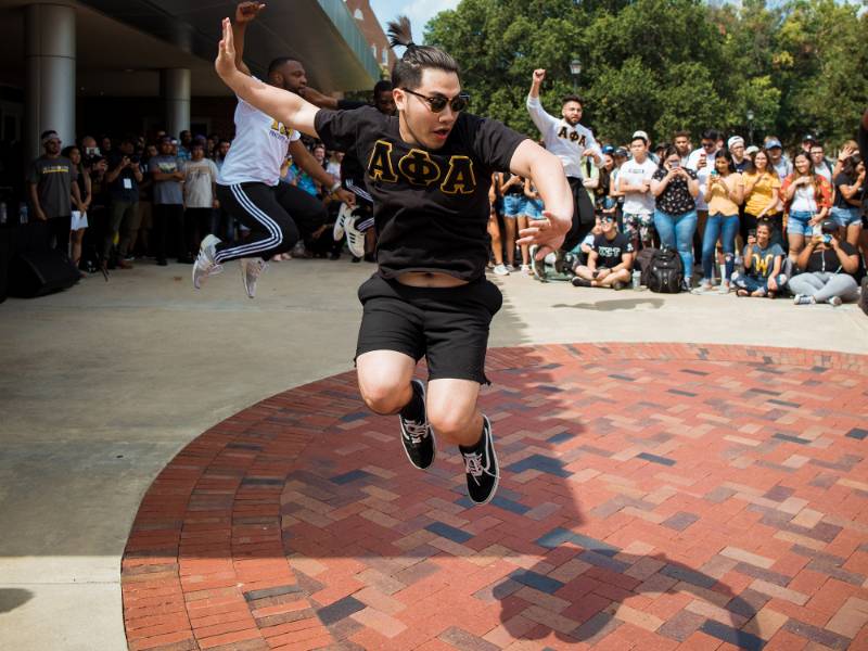 Students dance at 2019 Yard Show