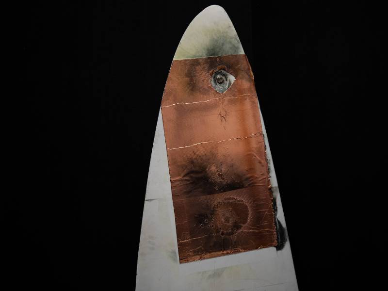 damaged wind turbine blade