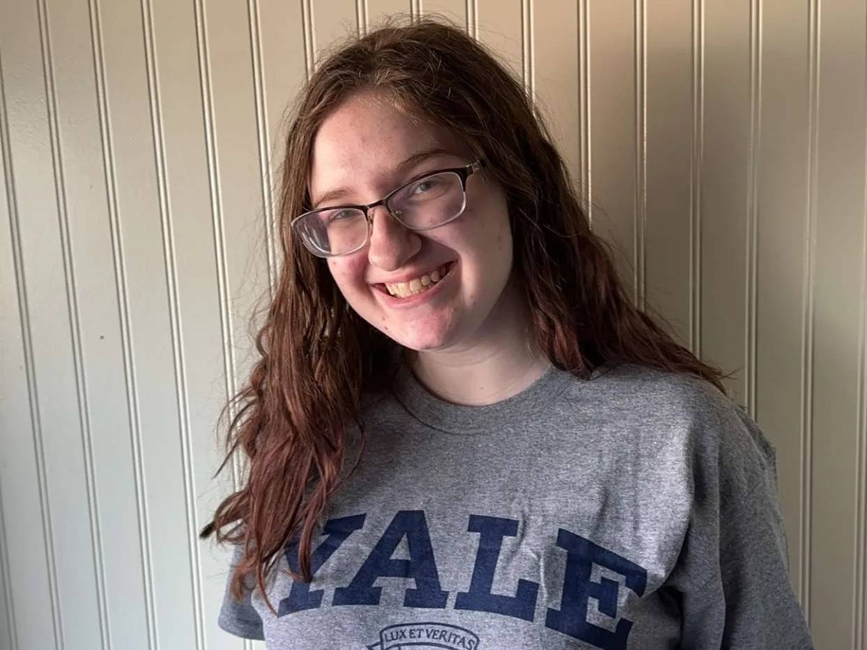 Photo of Hannah Holliday in her Yale University T-shirt.