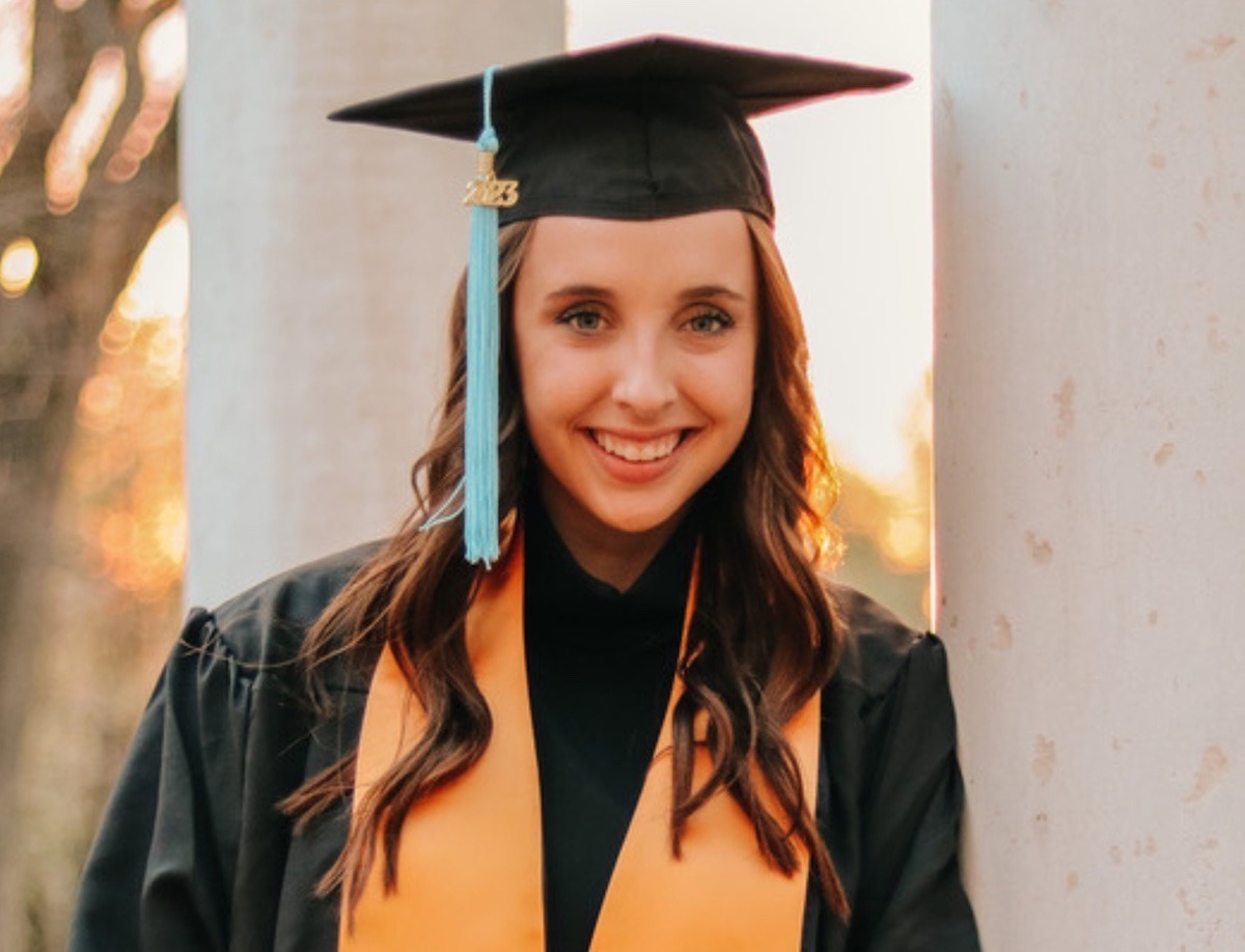 Lucy Schneider Lucy Schneider