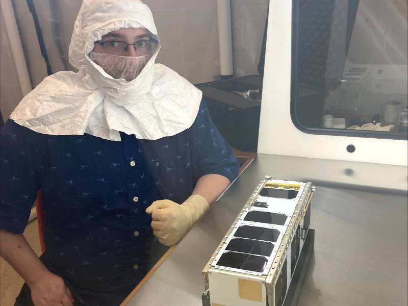 Cube-sat