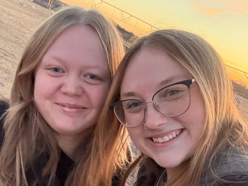 Brianna Stephens (right) with Kaylee Horsley, her sister. 