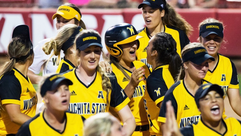 Softball dinner and auction Jan. 12, 2019