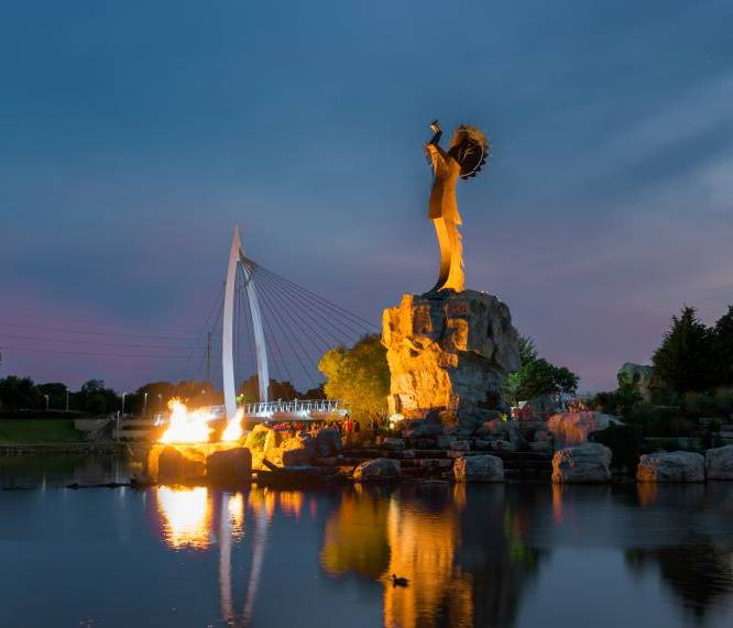 Photo of iconic Wichita Keeper of the Plains statue