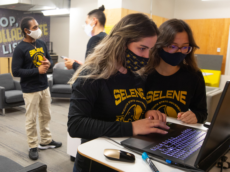 Four students collaborate in WIDGET for NASA SUITS Competition