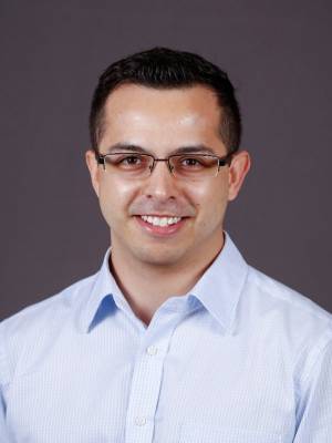 Photo of Dr. Sergio Salinas