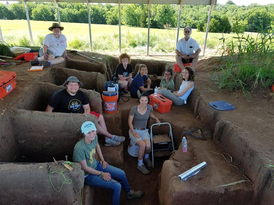 Students at Etzanoa