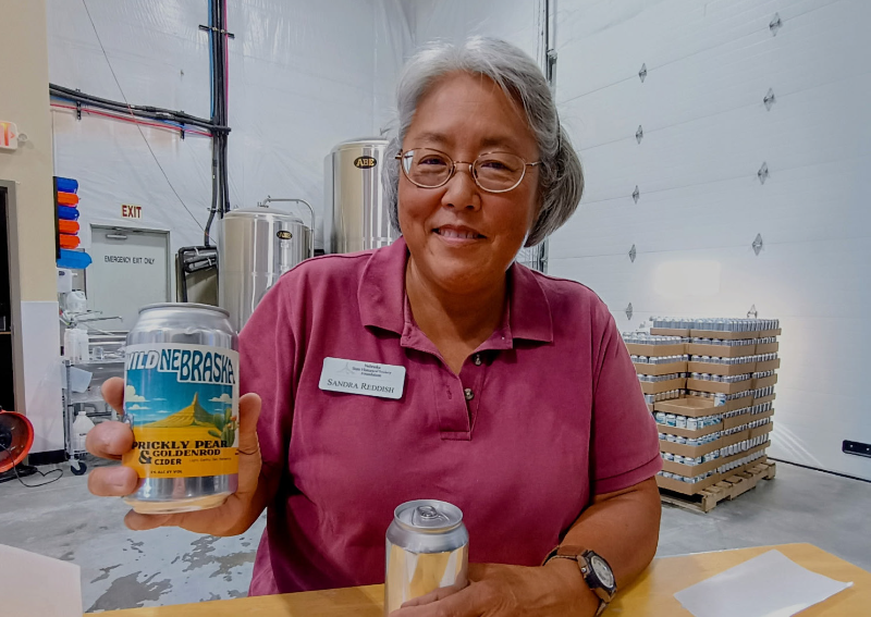 Sandra Reddish presents a new cider created in partnership with Papa Moon Vineyards