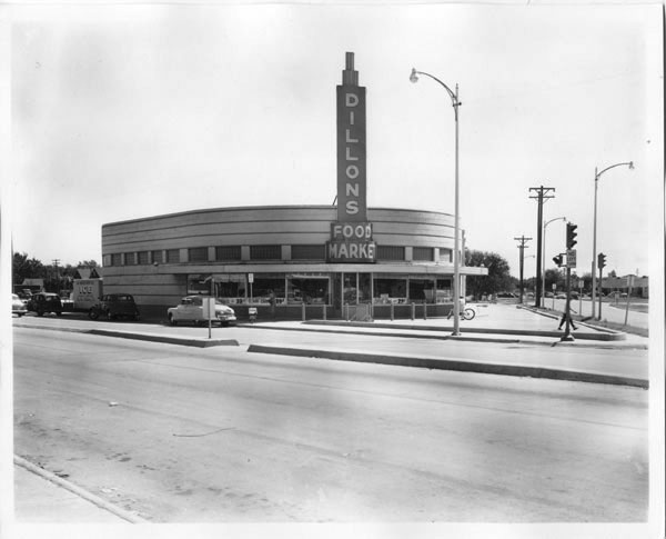 Dillons store in 1952