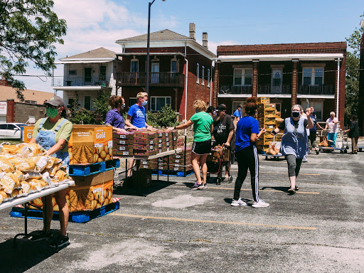 Harvestors mobile food market in Kansas City