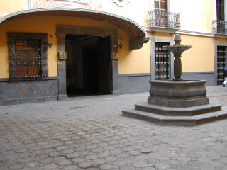 Hotel Colonial