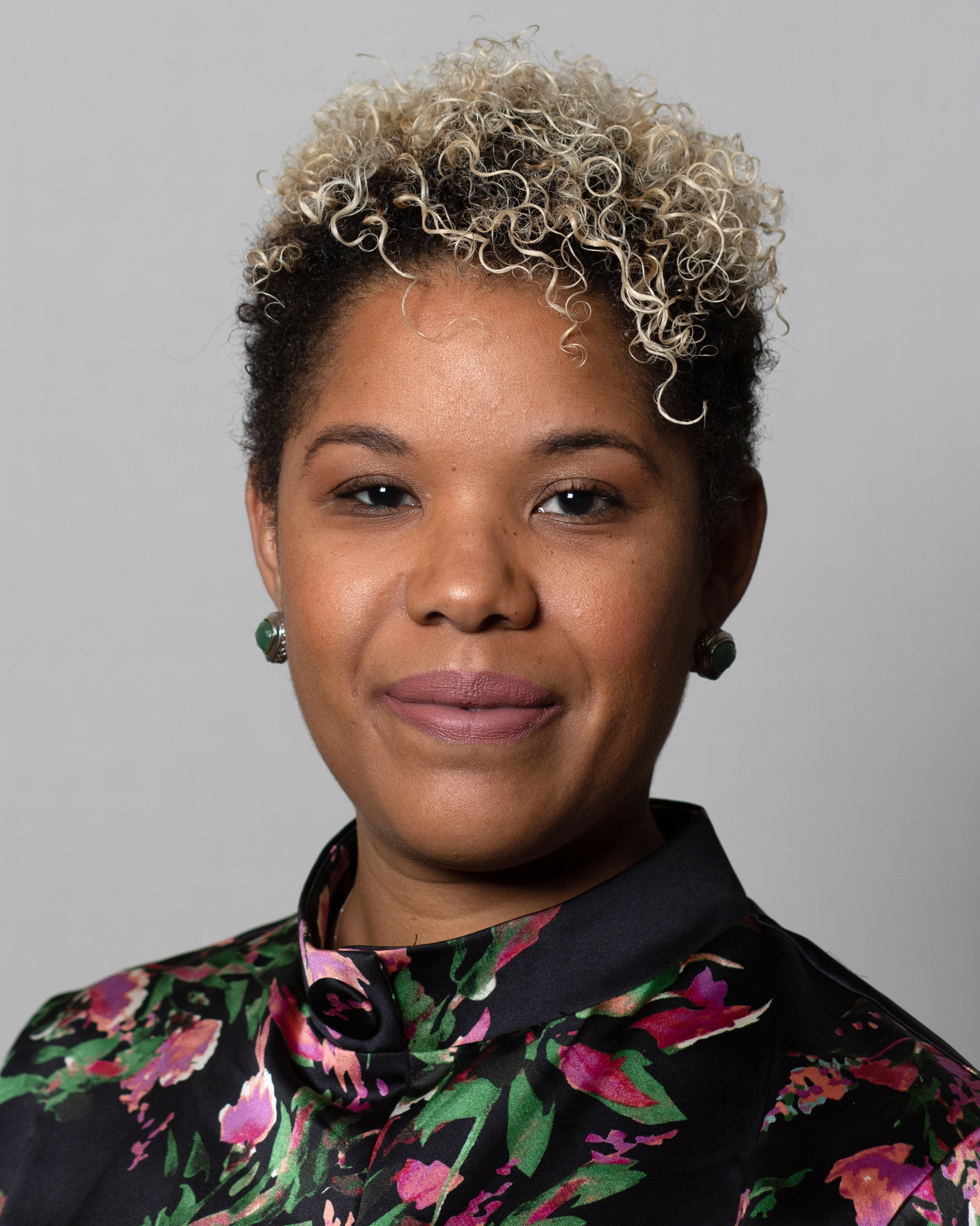 Photo of Angela Scott.