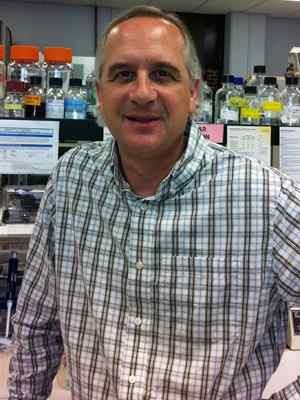 Photo of Mark Schneegurt.