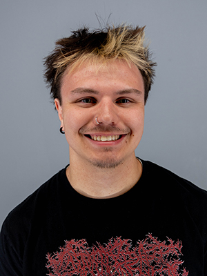Luke Penner headshot.