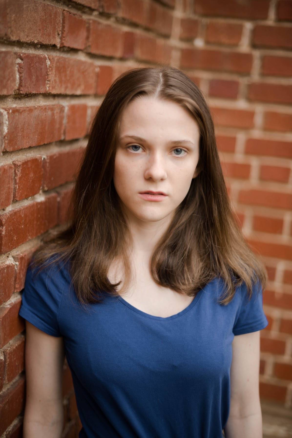 Elizabeth Shannon's Headshot