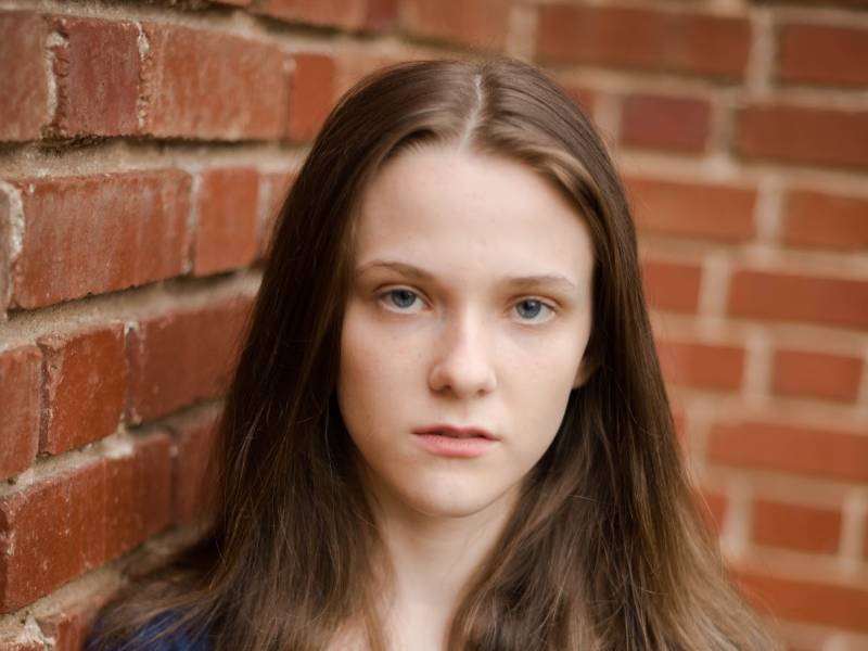Elizabeth Shannon's Headshot