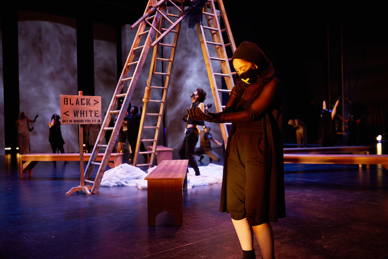 Photograph of [re]current dance