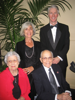 Dr Cramer Reed and family with Dr Peter Cohen