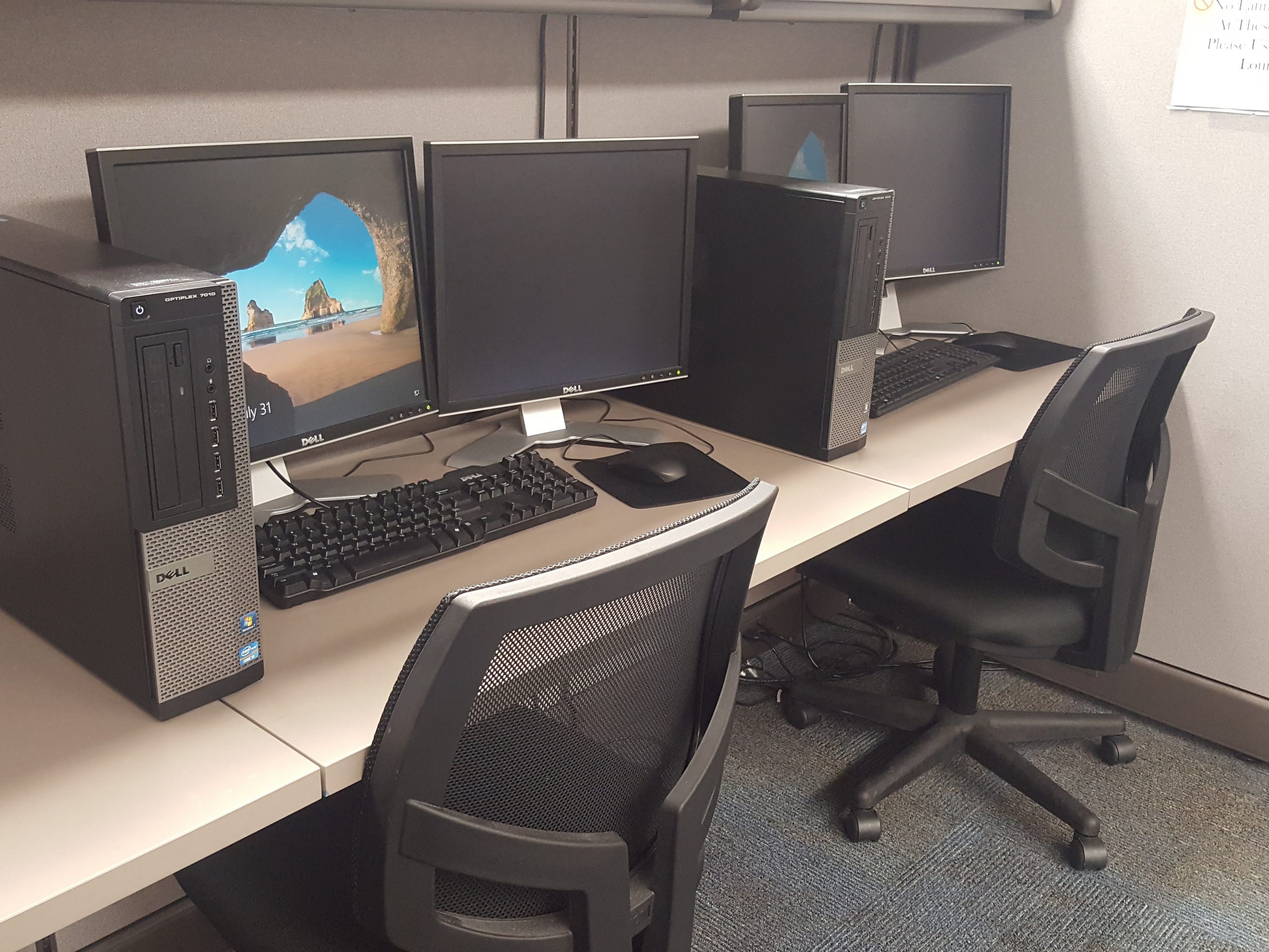 AH100 Study Lounge Computers with Dual Monitors