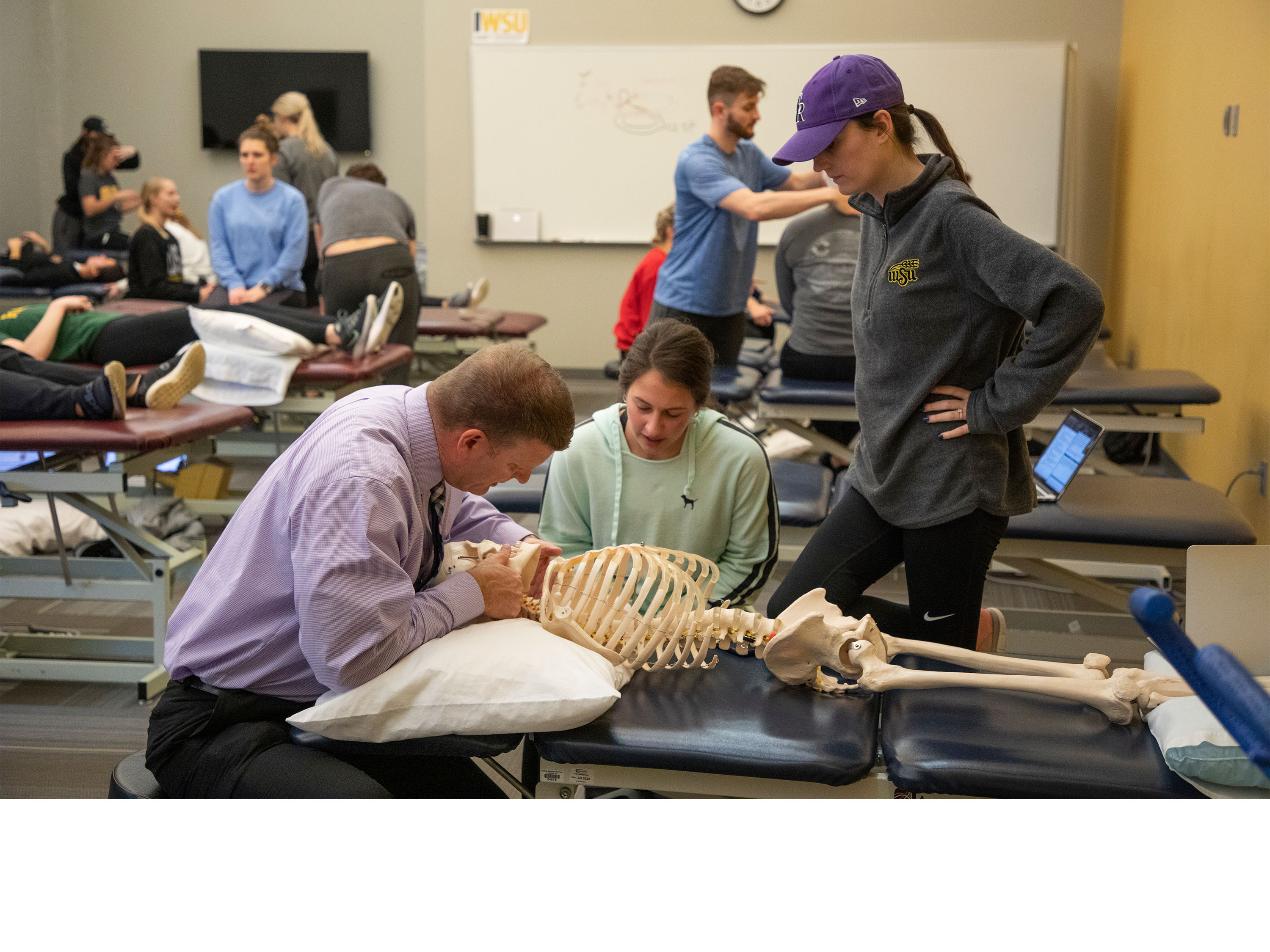 Physical therapy students and faculty
