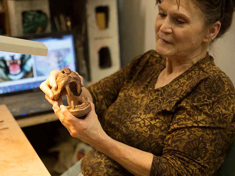 Mary Kathy Robb is a ceramics major.