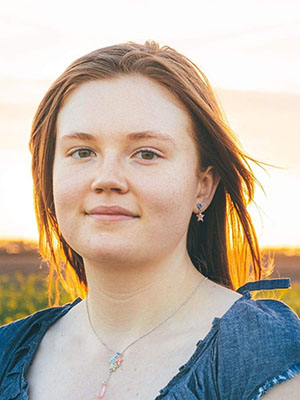 Close up image of 2021 ALOTY Finalist, Emily Hedrick. 