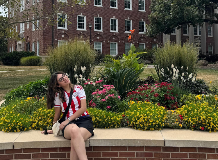 Mayra on campus