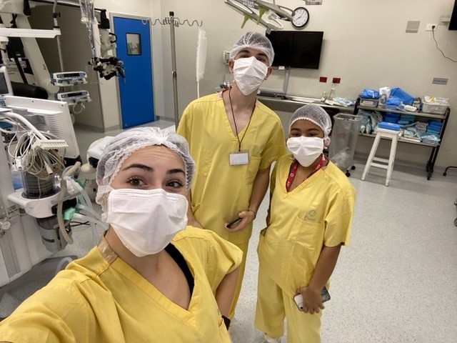 Alia in medical lab