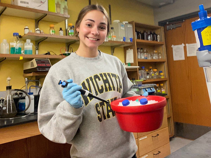 Alia Michaelis in the lab