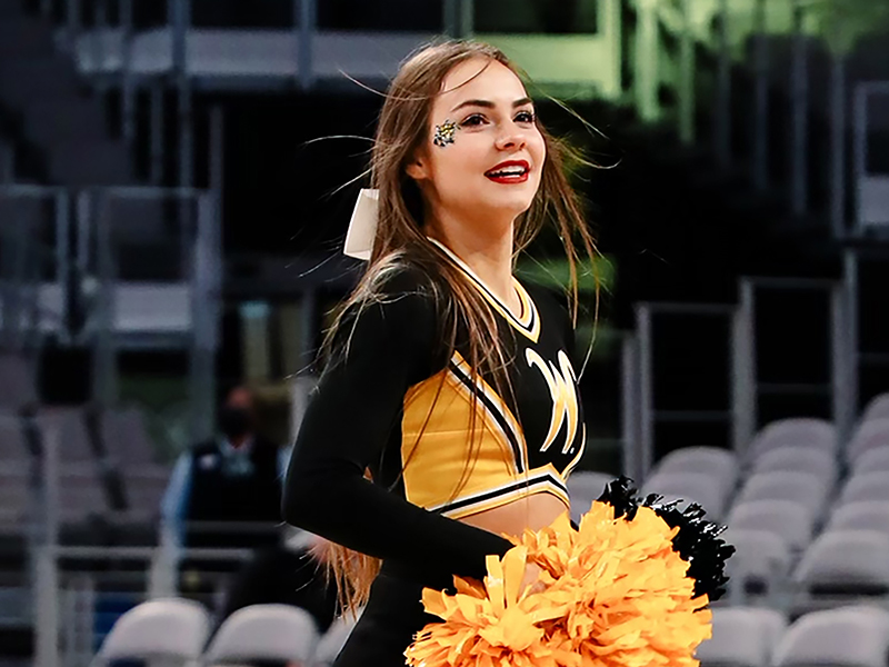Alia Michaelis performs with the WSU spirit squad.