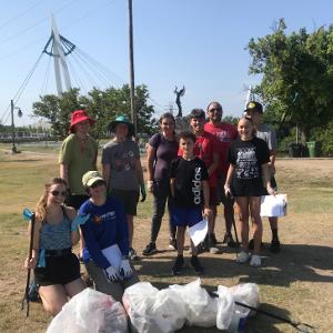 Volunteers at Riverside Park