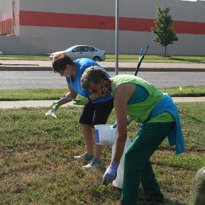 Volunteers at Chisholm Park