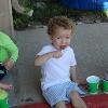 children with snowcones
