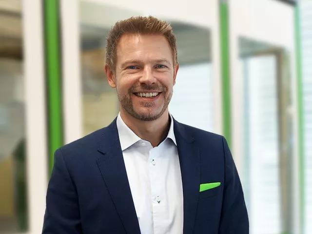 Thorsten Groene headshot