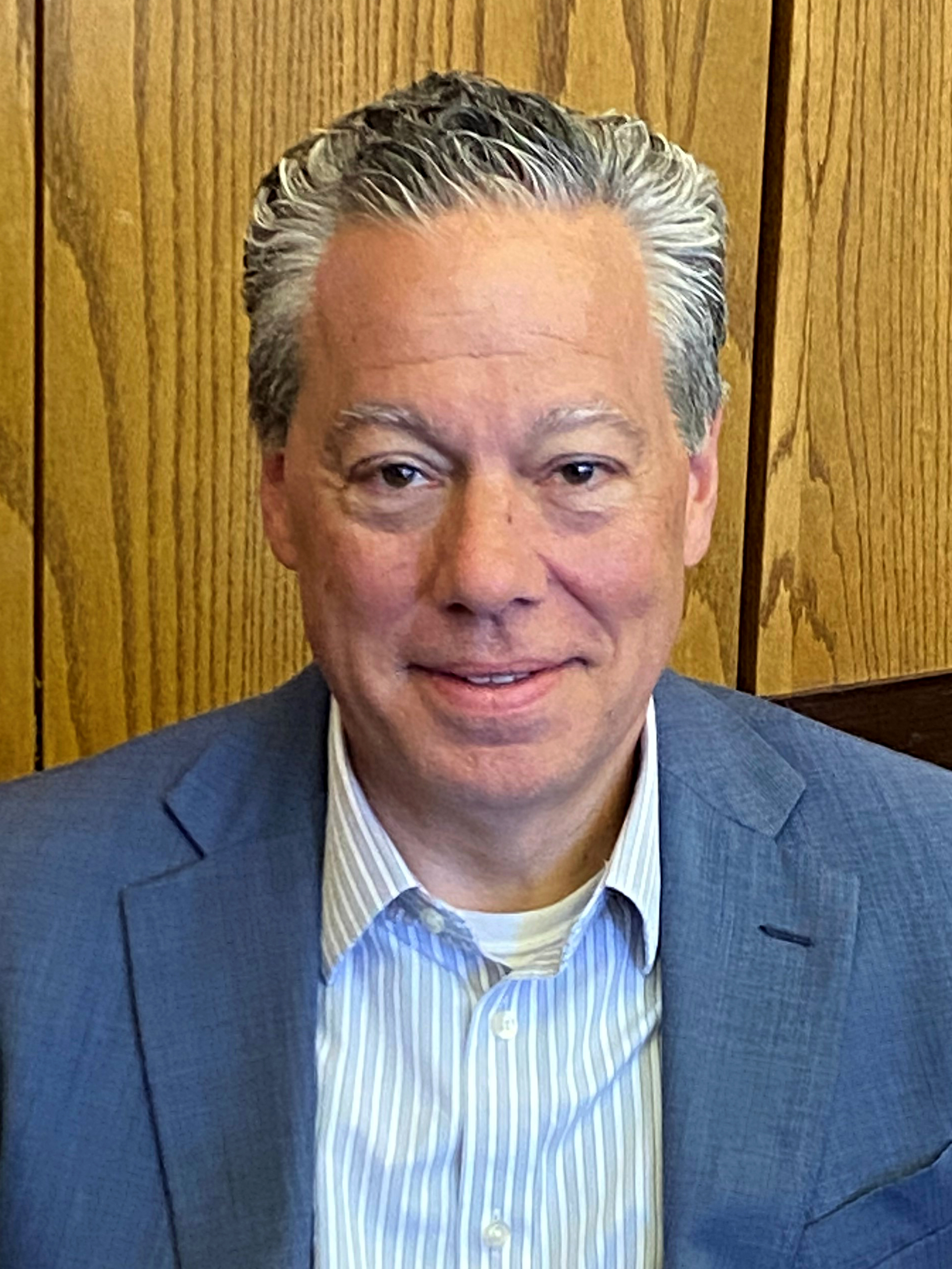 Thomas Fisher Headshot