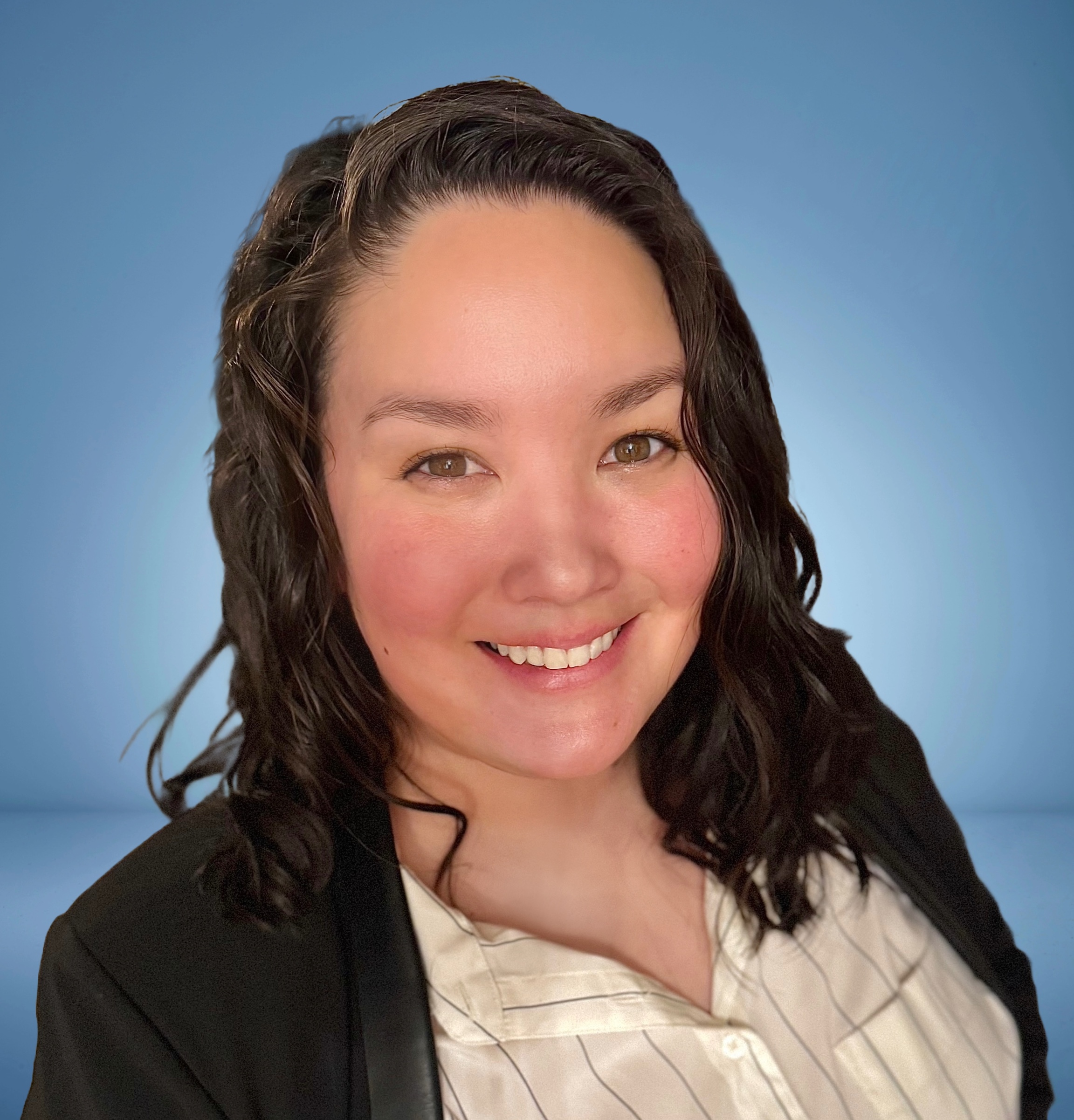 Photo of Jennifer Isobe in business attire