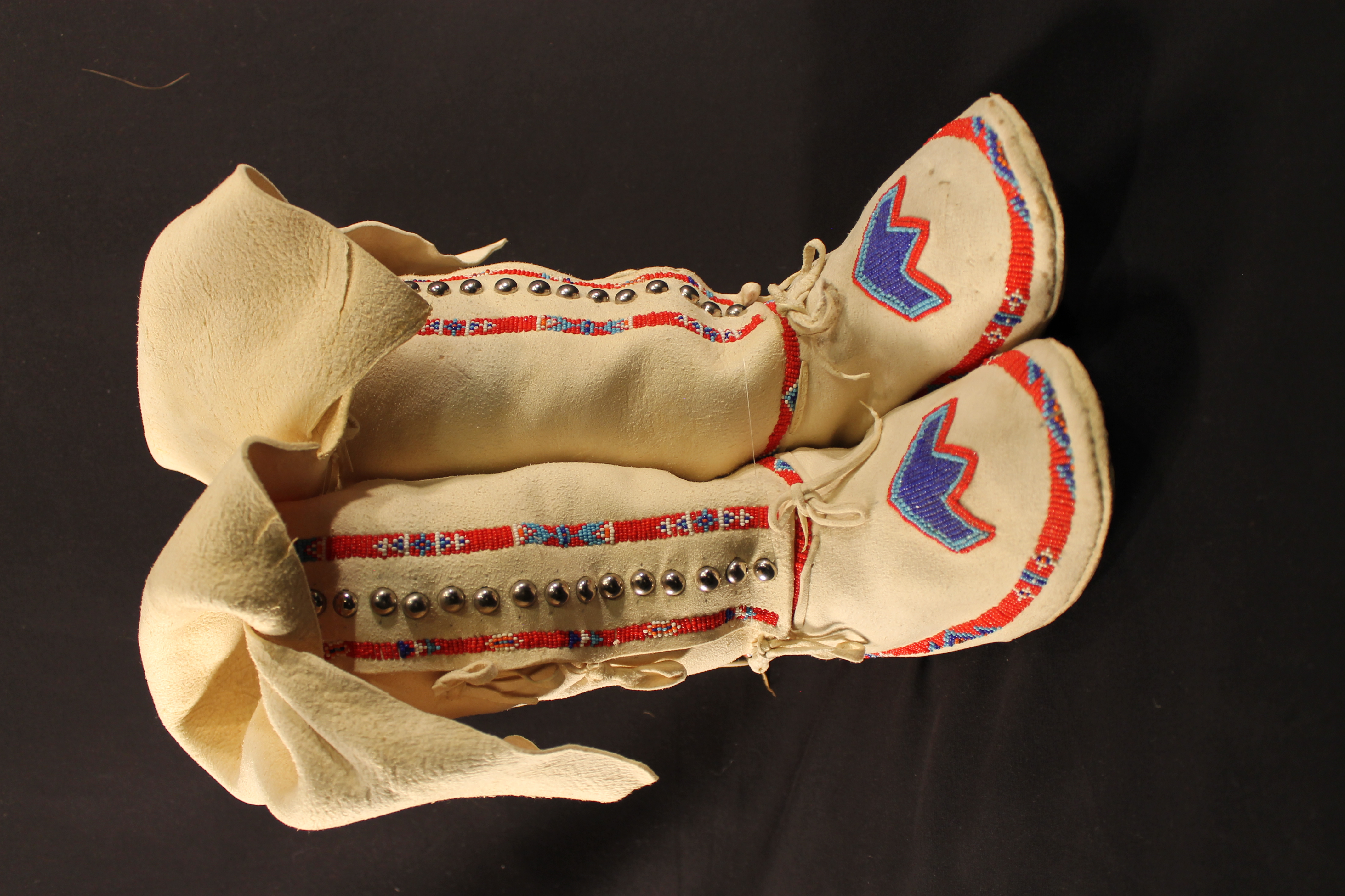 Kiowa moccasins deals