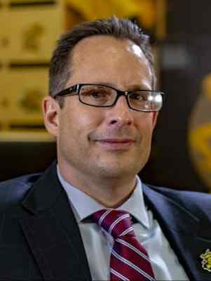 Photo of Dean Hippisley