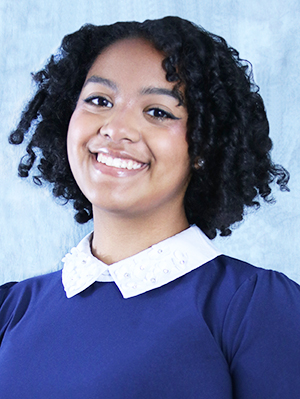 Izabella DeLeon-Knapp