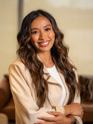 Jacqueline Nguyen