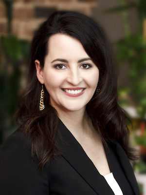 Leah Lamunyon Headshot