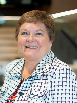 Lynda Carrier-Metz