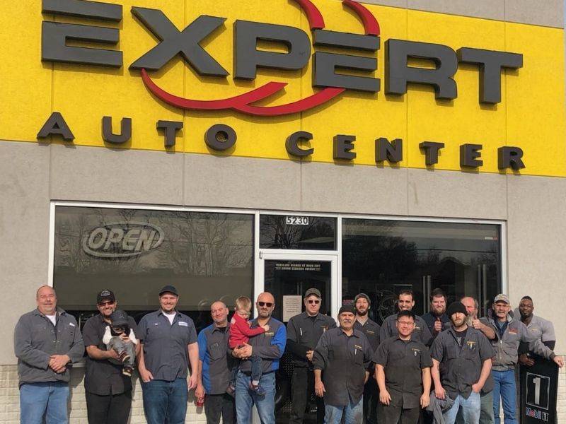 Expert Auto Center Team Photo 2022