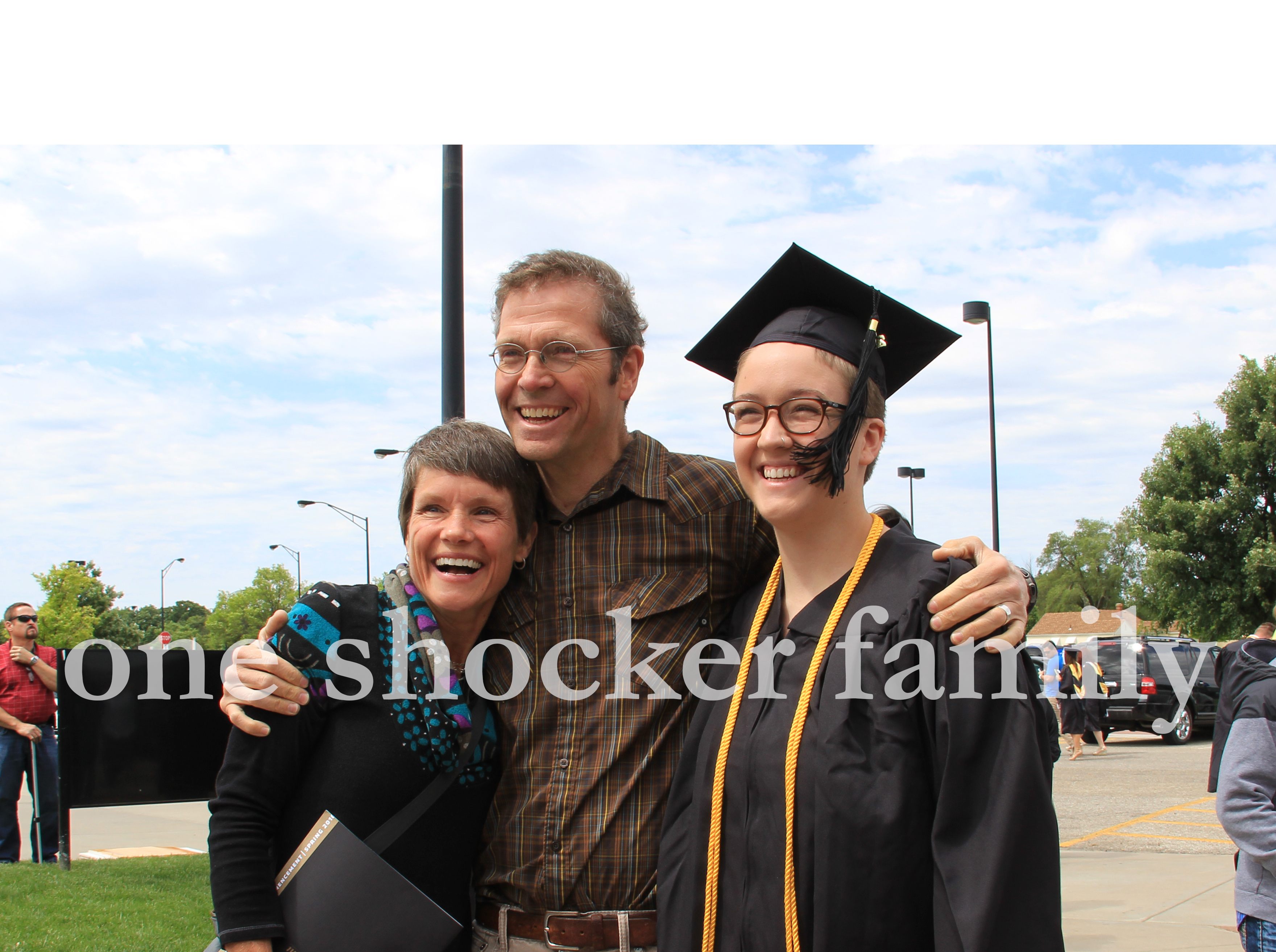 A Shocker family at commencement.